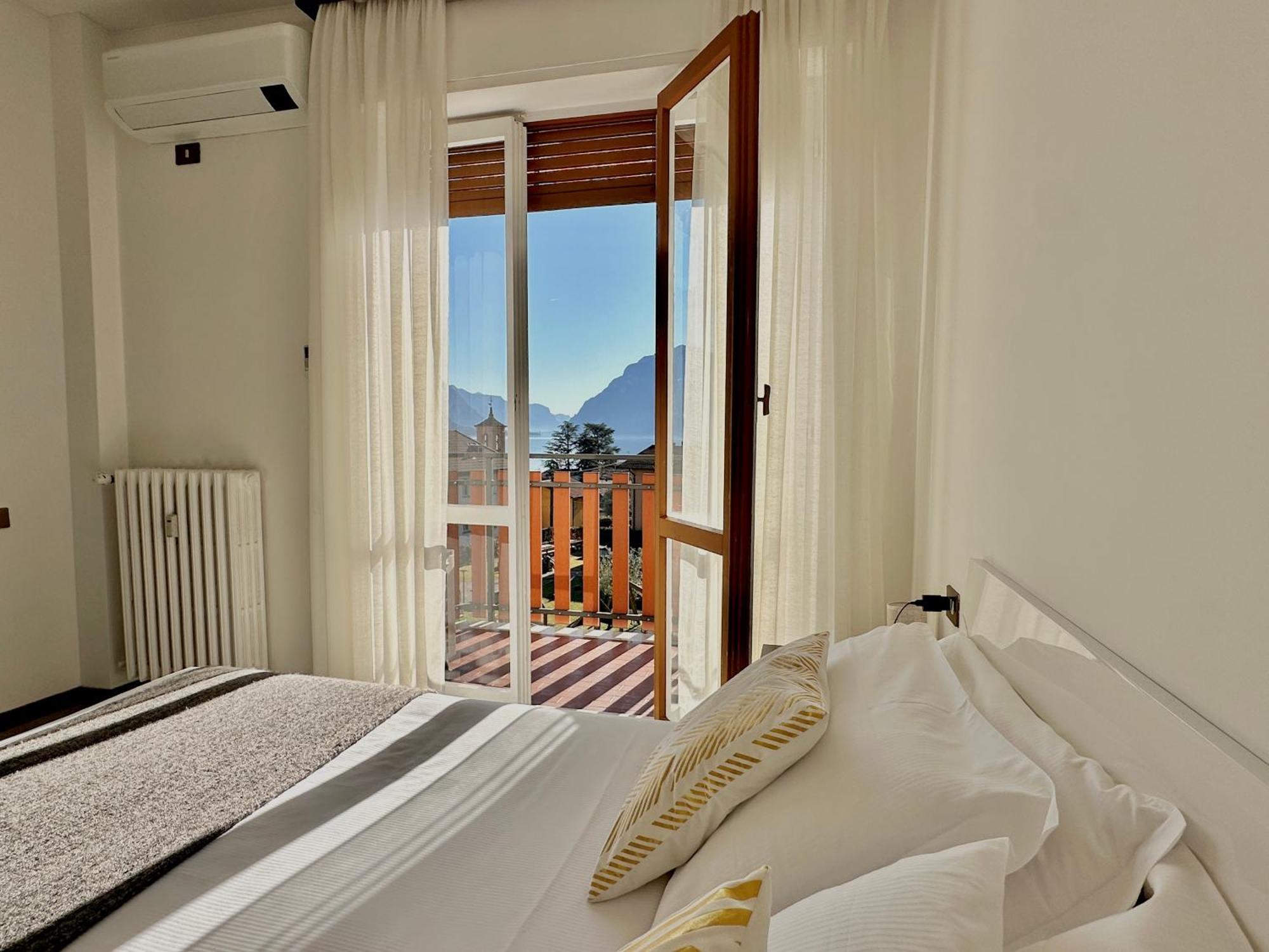 Lake Como View Apartment Oliveto Lario Exterior foto